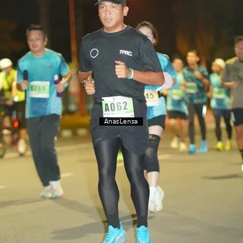 Runner Photo 8795092