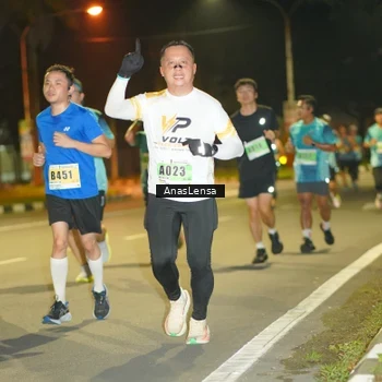 Runner Photo 8795156