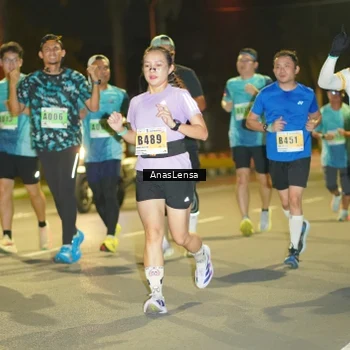 Runner Photo 8795158