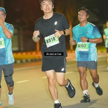 Runner Photo 8795175
