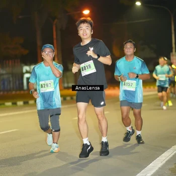 Runner Photo 8795176