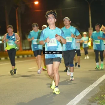 Runner Photo 8795225