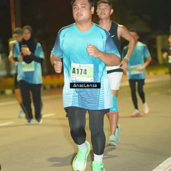 Runner Photo 8795258