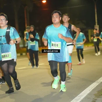 Runner Photo 8795259