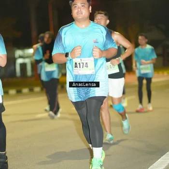 Runner Photo 8795278
