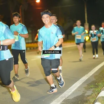 Runner Photo 8795342