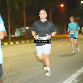 Runner Photo 8795346