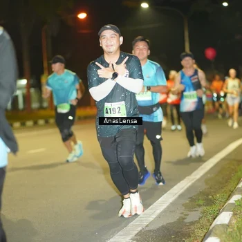 Runner Photo 8795396