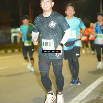Runner Photo 8795416