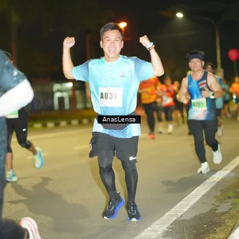 Runner Photo 8795417