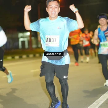 Runner Photo 8795418