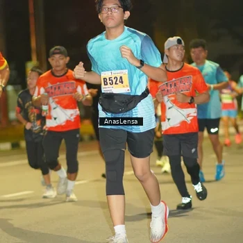 Runner Photo 8795440
