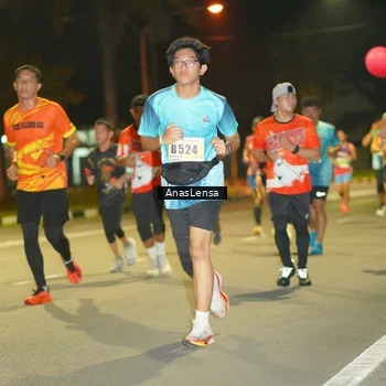 Runner Photo 8795442