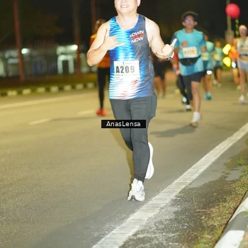 Runner Photo 8795448