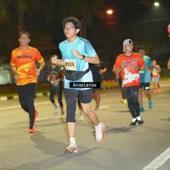 Runner Photo 8795463