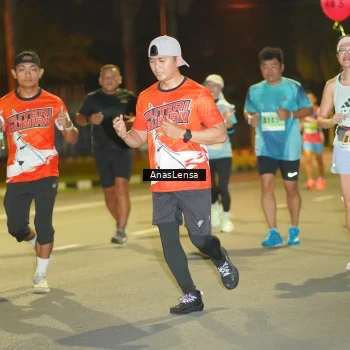 Runner Photo 8795465