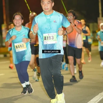 Runner Photo 8795505
