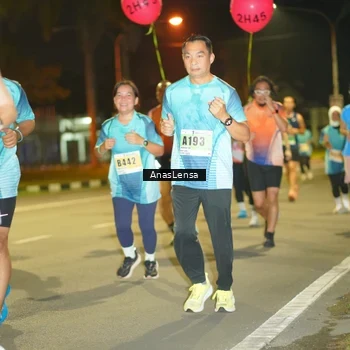 Runner Photo 8795506