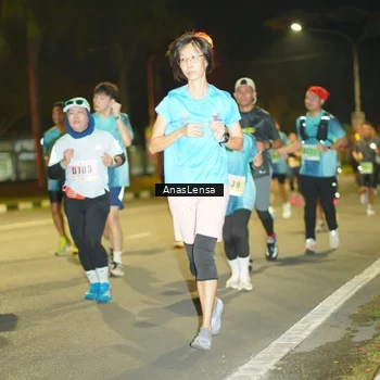 Runner Photo 8795540