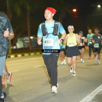 Runner Photo 8795581