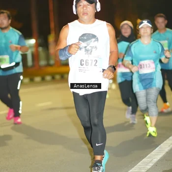 Runner Photo 8795612