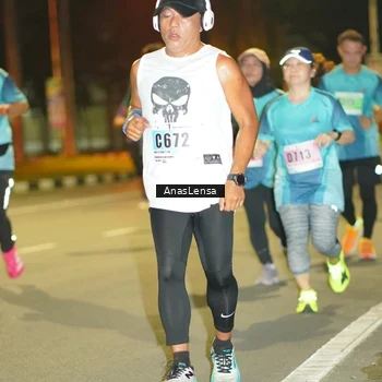 Runner Photo 8795613