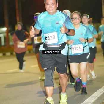 Runner Photo 8795664