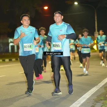 Runner Photo 8795678