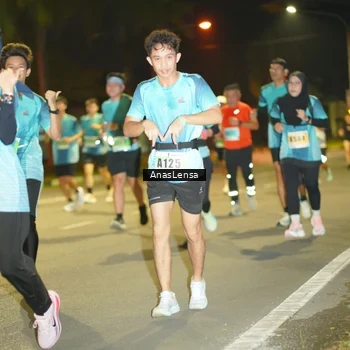 Runner Photo 8795679