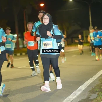 Runner Photo 8795687