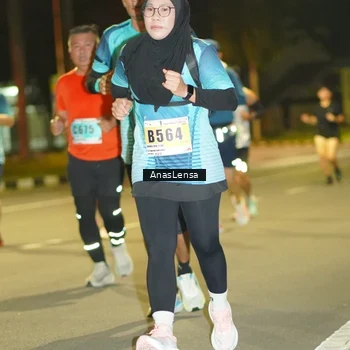 Runner Photo 8795693