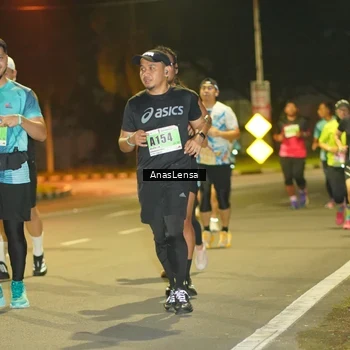 Runner Photo 8795703