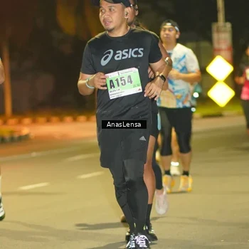 Runner Photo 8795706