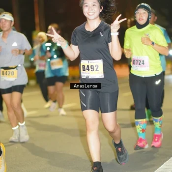 Runner Photo 8795729