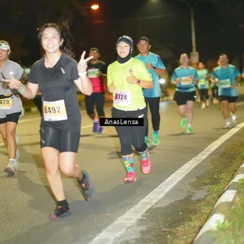 Runner Photo 8795732