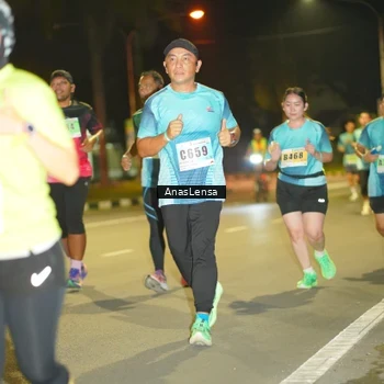 Runner Photo 8795734