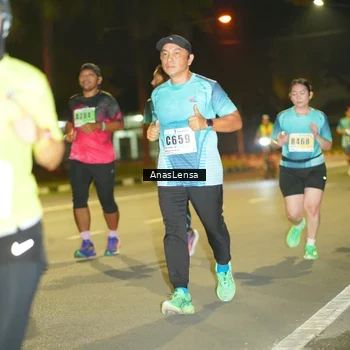 Runner Photo 8795739