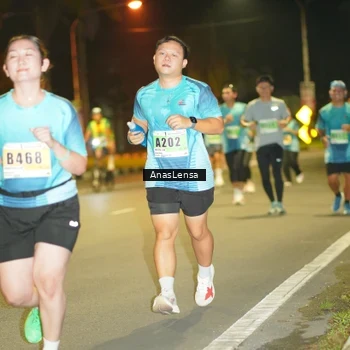 Runner Photo 8795743
