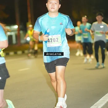 Runner Photo 8795746
