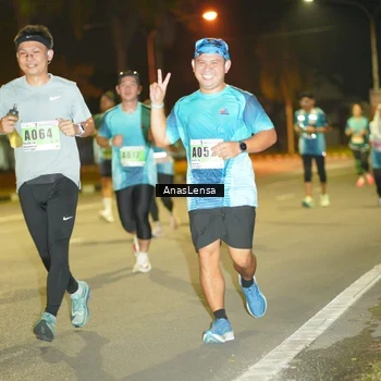 Runner Photo 8795756