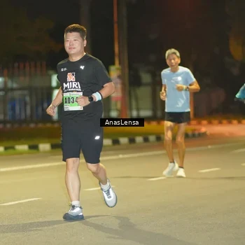 Runner Photo 8795796