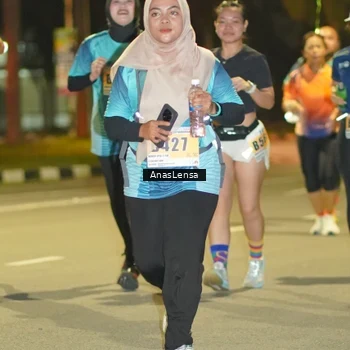 Runner Photo 8795802