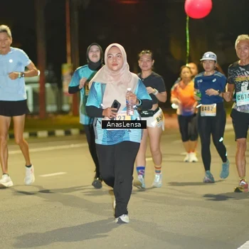 Runner Photo 8795804