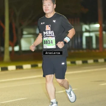 Runner Photo 8795805