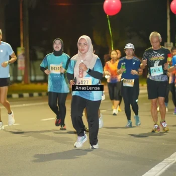 Runner Photo 8795807