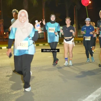 Runner Photo 8795811