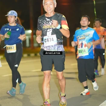 Runner Photo 8795818