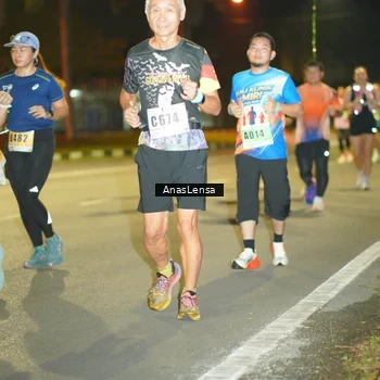 Runner Photo 8795819