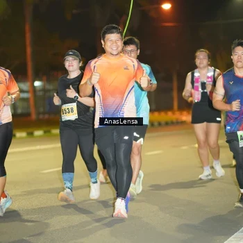 Runner Photo 8795827