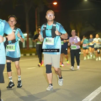 Runner Photo 8795844